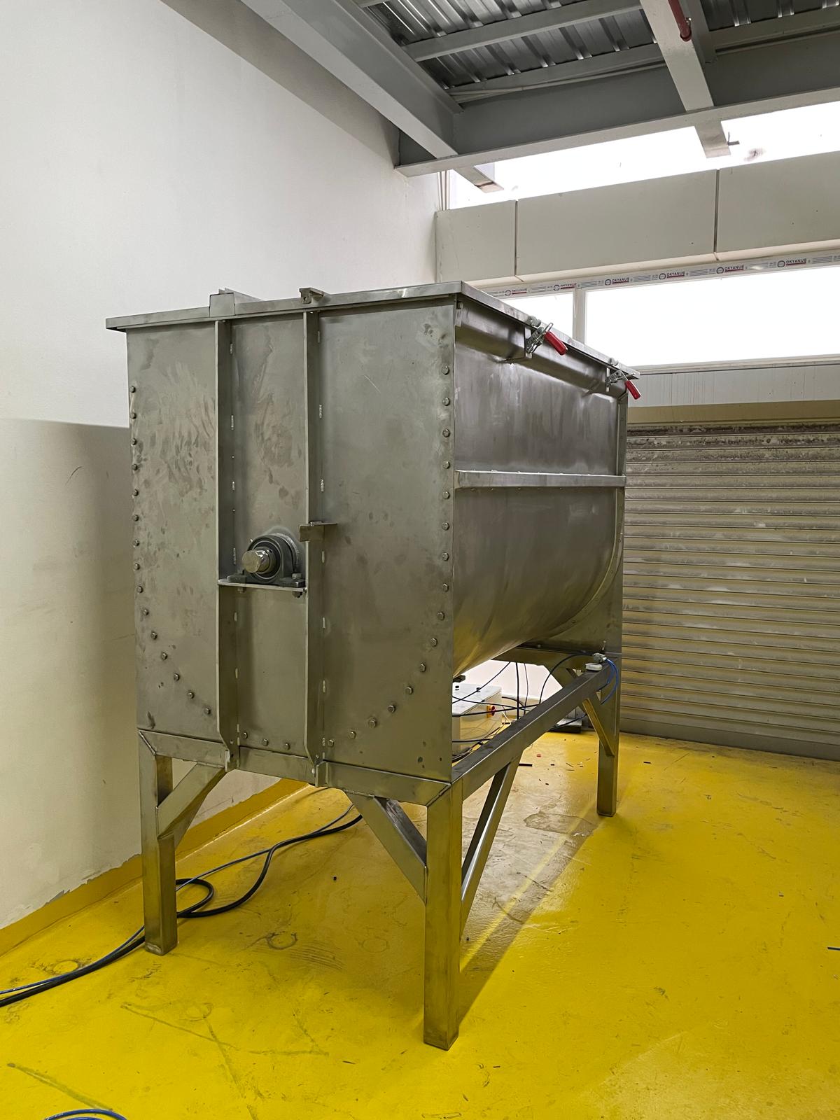  1 AND 2 TONS RİBBON POWDER MİXERS